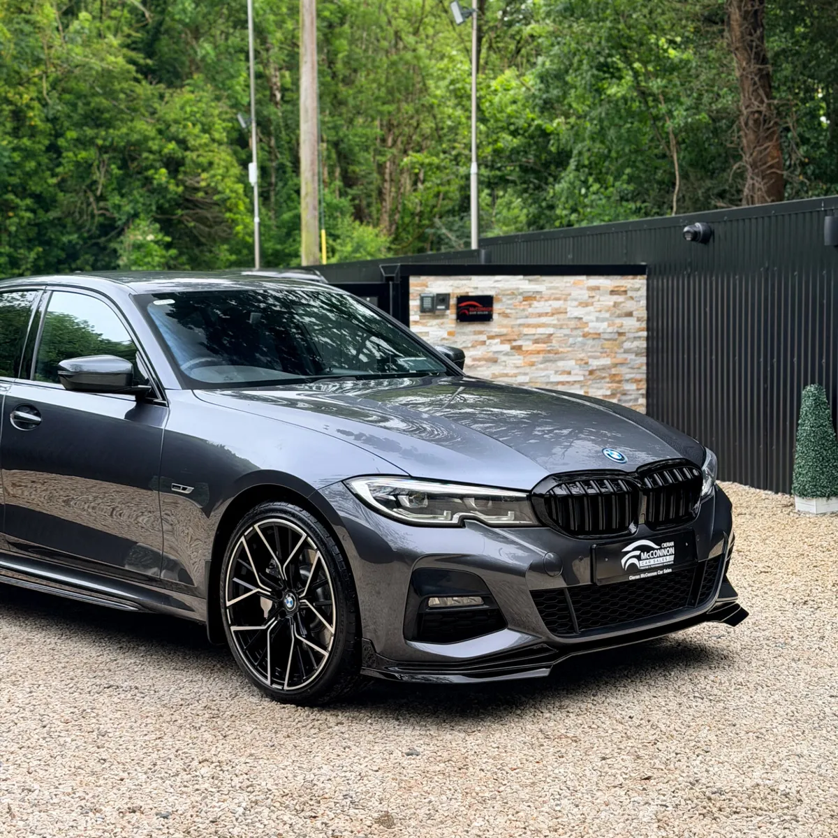 2022 (221) BMW 330E MSPORT *BATTERY HEALTH CHECKED - Image 2