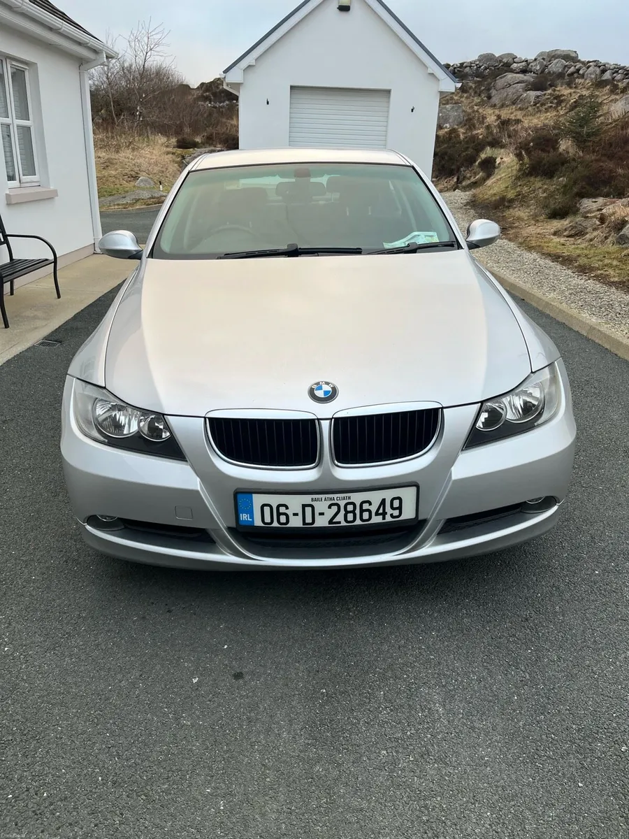 BMW 318 I - Image 1