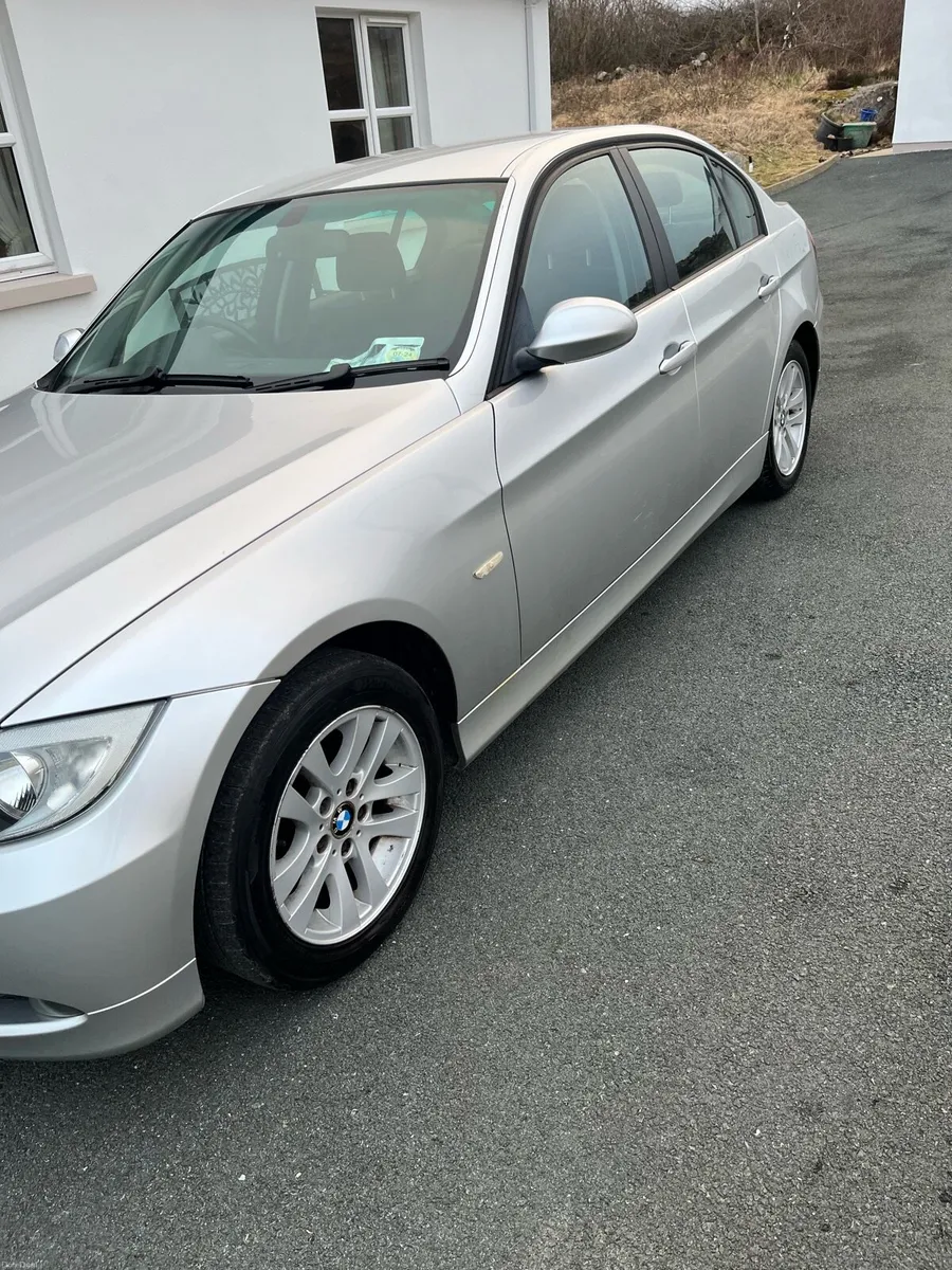 BMW 318 I - Image 2