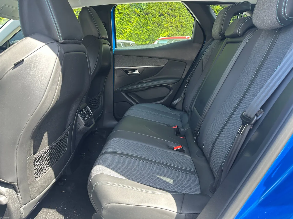 Peugeot 3008 1.5 BlueHDi 130bhp Allure Auto - Image 6