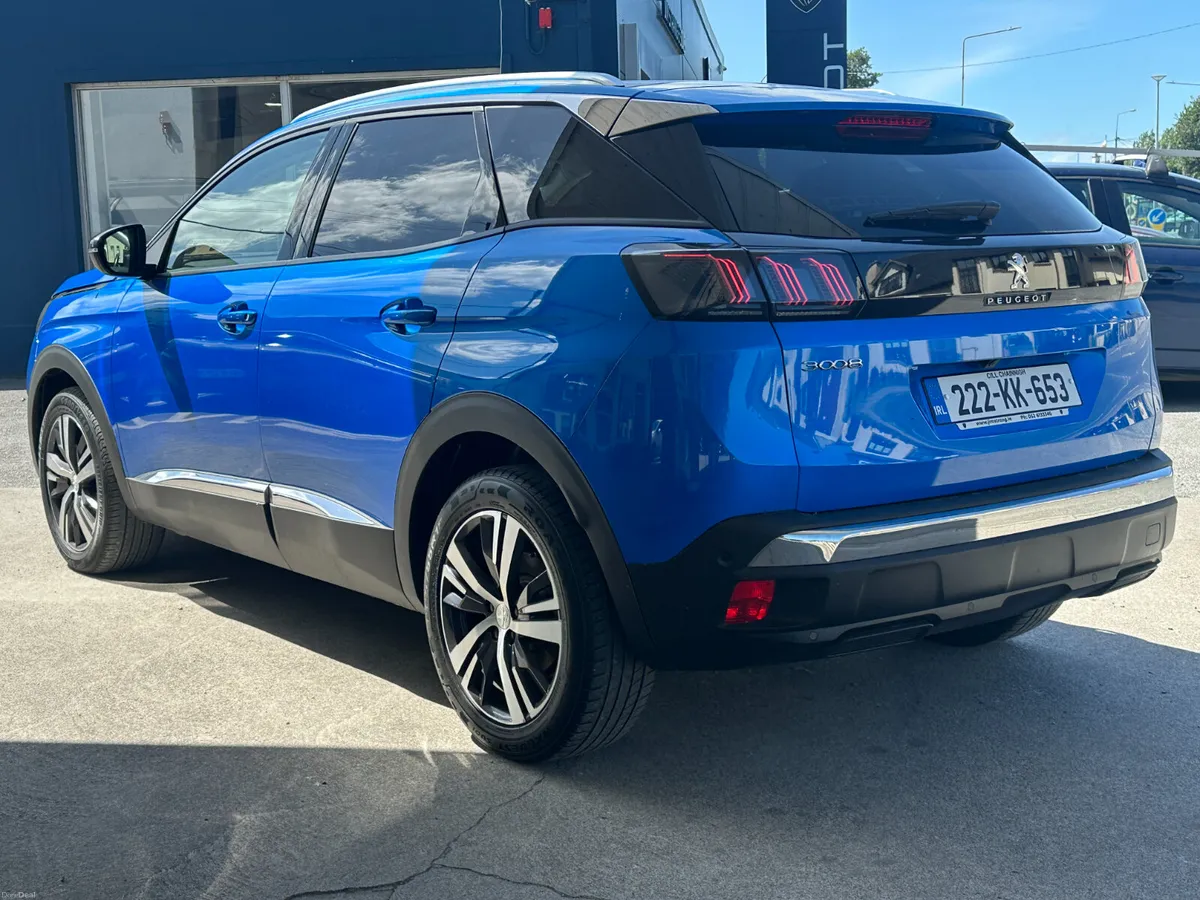 Peugeot 3008 1.5 BlueHDi 130bhp Allure Auto - Image 3