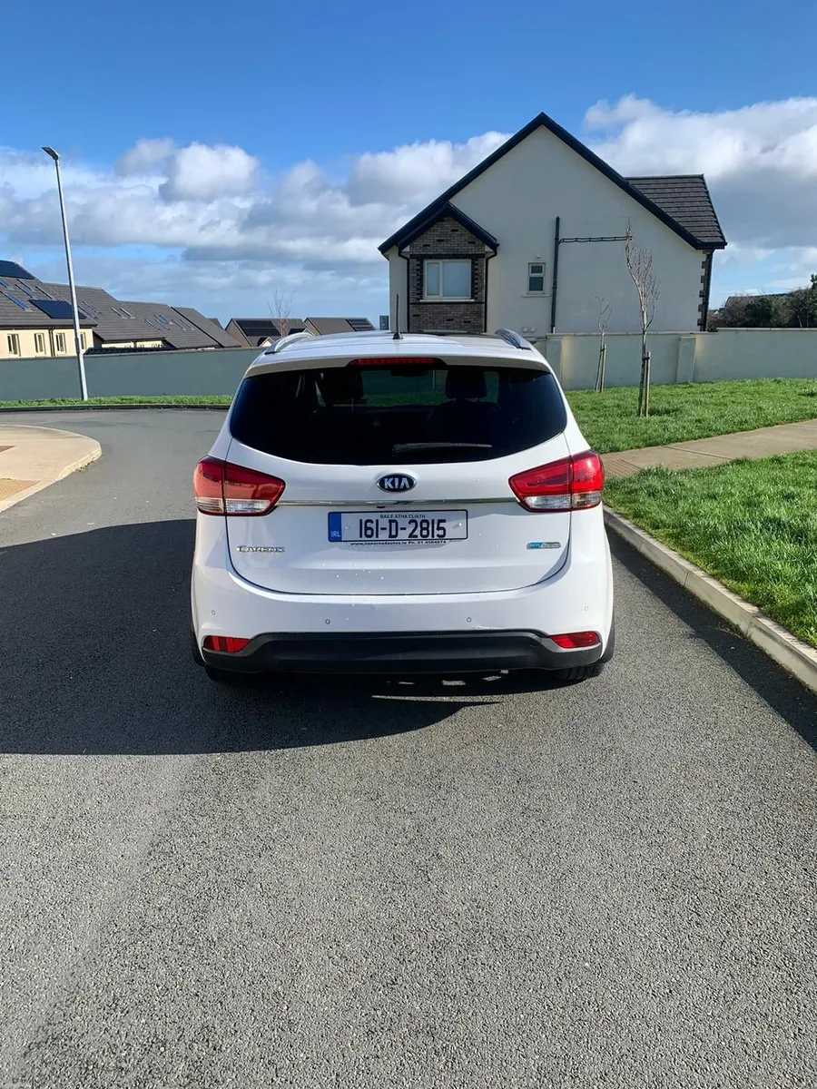Kia Carens 2016 - Image 4