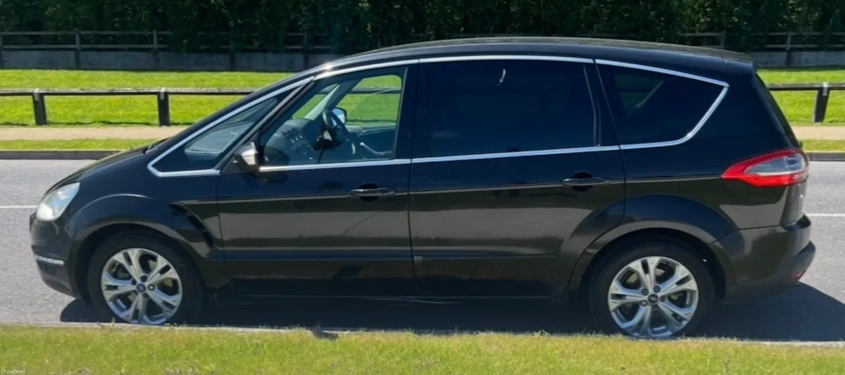 Ford S-Max 2014 - Image 2