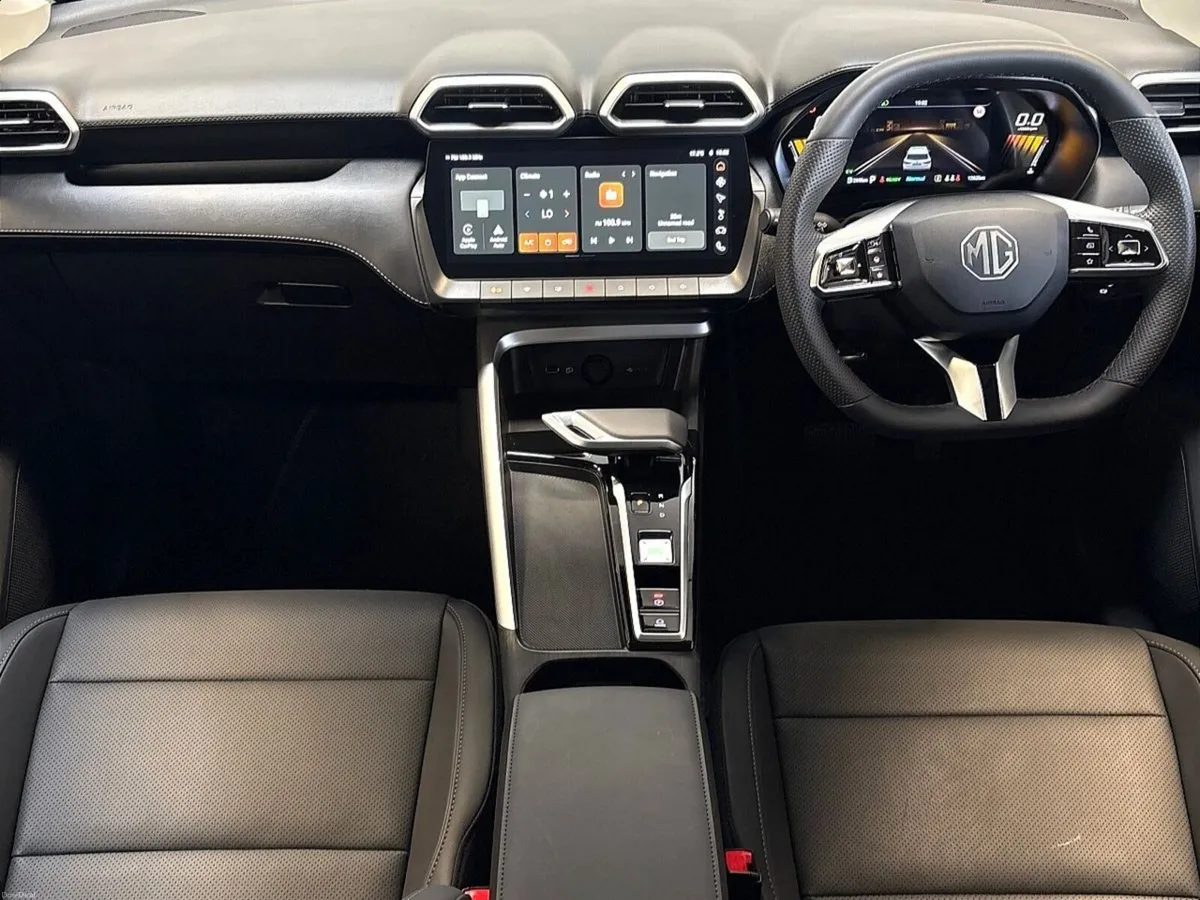 MG ZS Exclusive HEV - Image 2