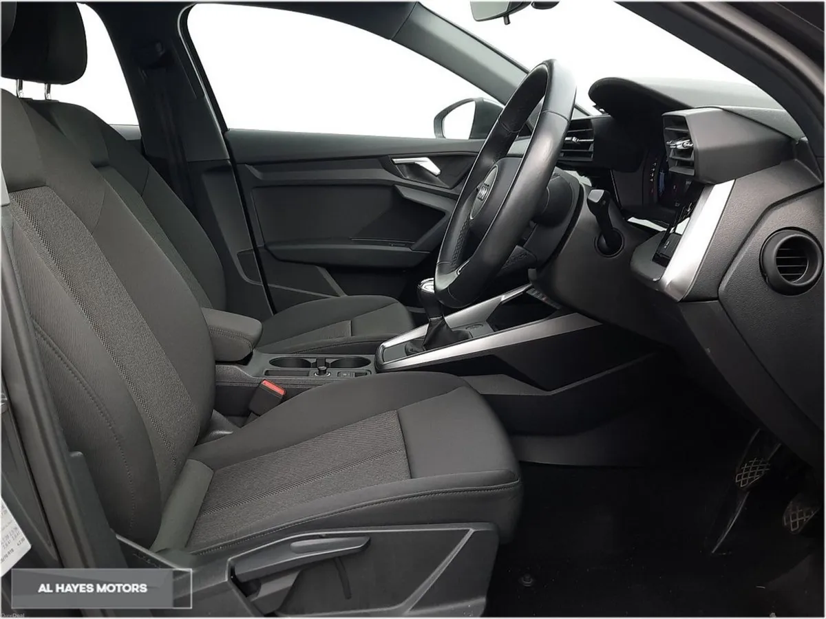 Audi A3 30 TDI 116HP SE - Image 4
