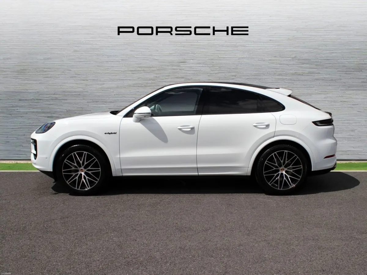 Porsche Cayenne E-Hybrid Coupe Black Edition (New) - Image 4