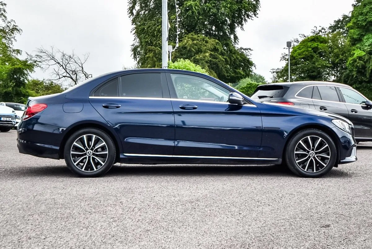 Mercedes-Benz C-Class C220d SE 194bhp Auto - Image 4