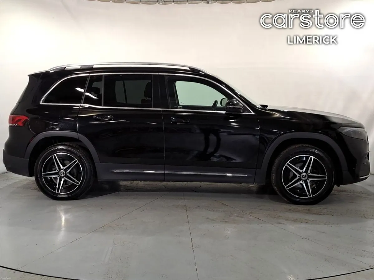 Mercedes-Benz 300 Eqb 300 Amg Line 4Matic  AMG Lin - Image 2