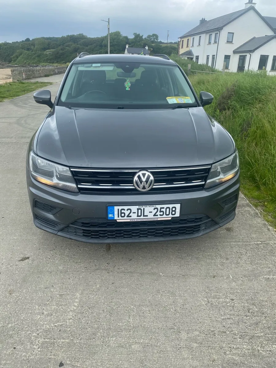 16 Volkswagen Tiguan - Image 1