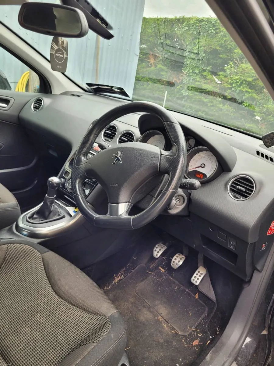 Peugeot 308 - Image 1