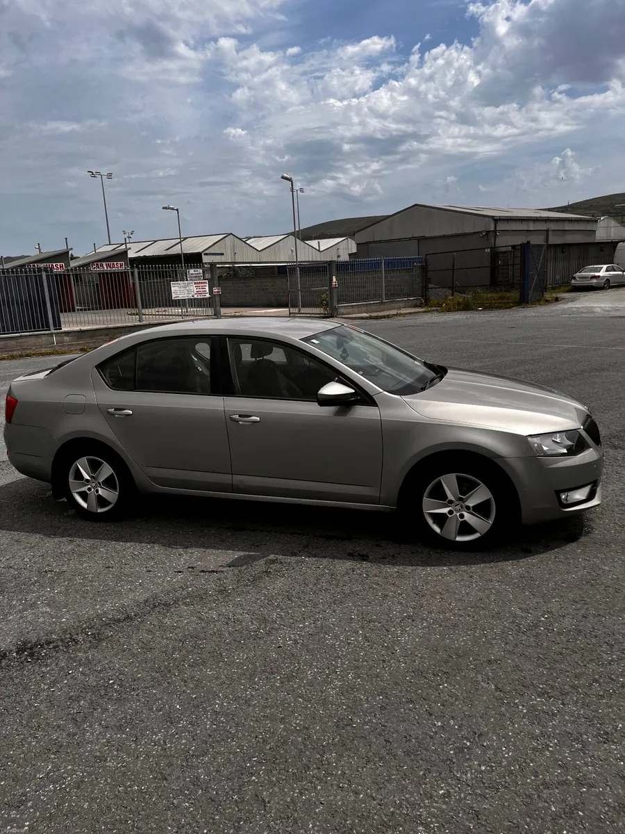 Skoda Octavia 2014 1.6 Elegance TDI - Image 4