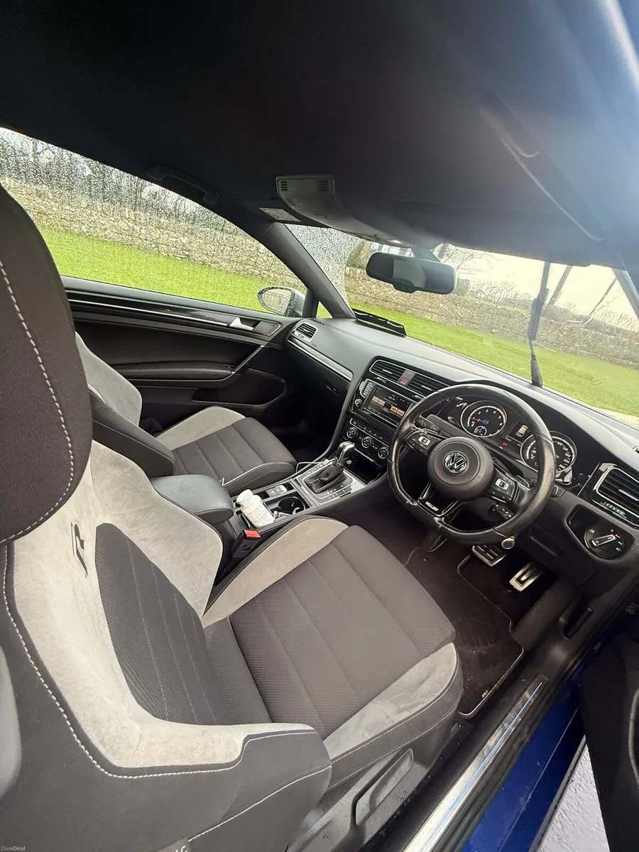 VW GOLF R  300 bhp 2.0 tsi dsg - Image 4