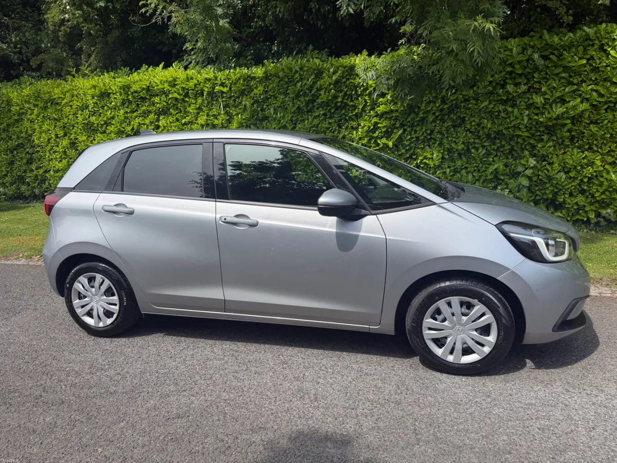 2021 Honda Fit Hybrid – Low Mileage – €11,950 - Image 2