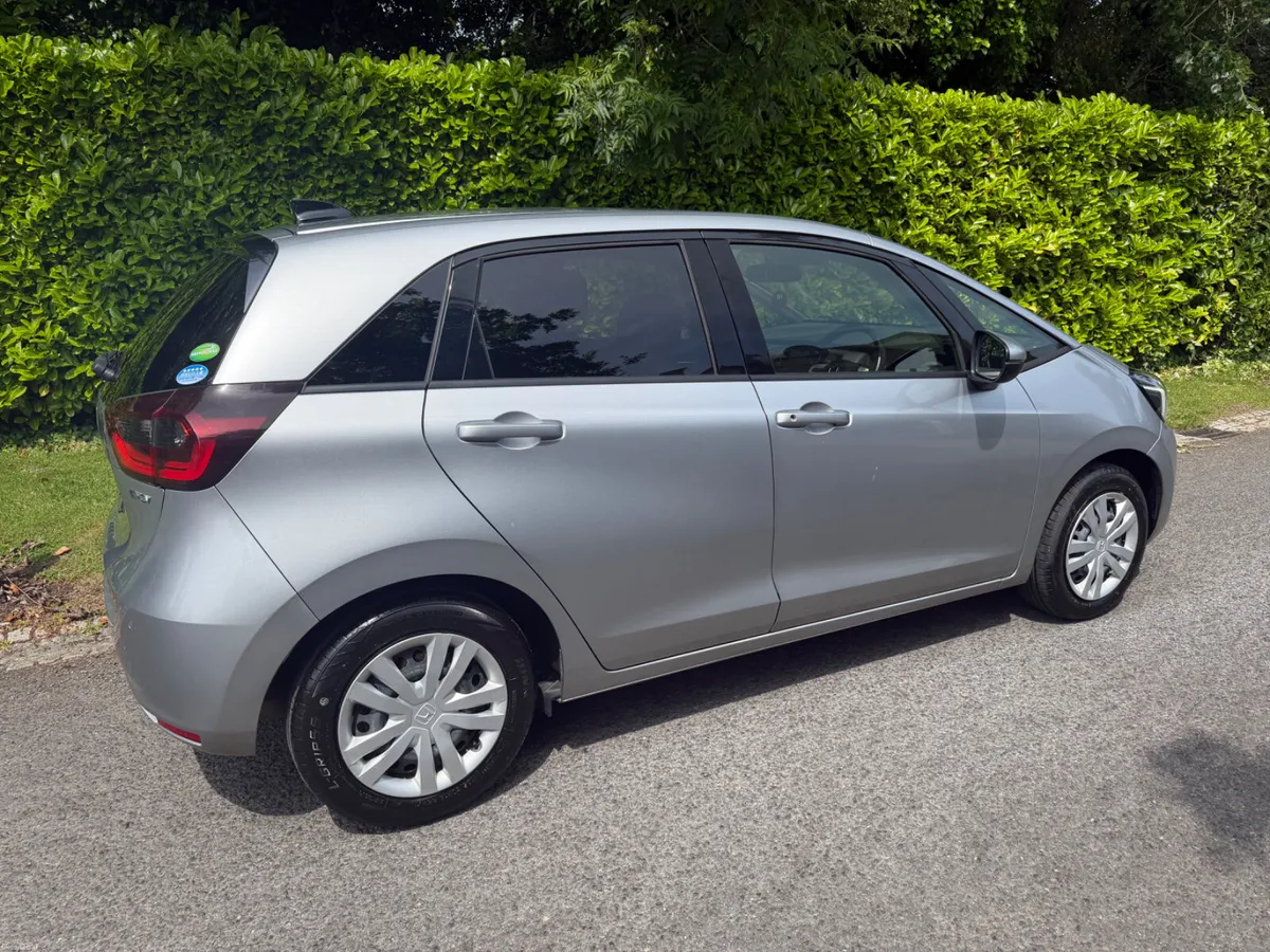 2021 Honda Fit Hybrid – Low Mileage – €11,950 - Image 3