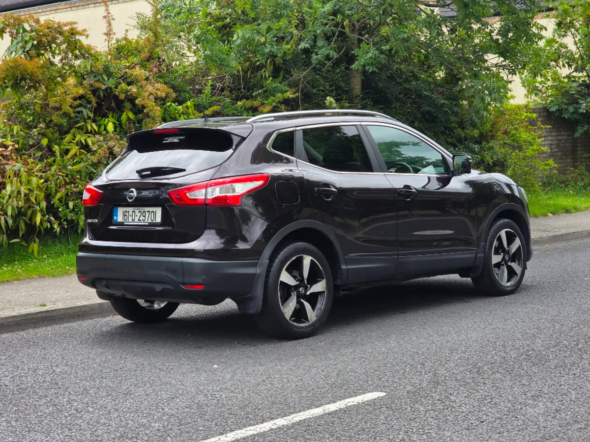 Nissan Qashqai SV Premium E6 4DR - Image 3