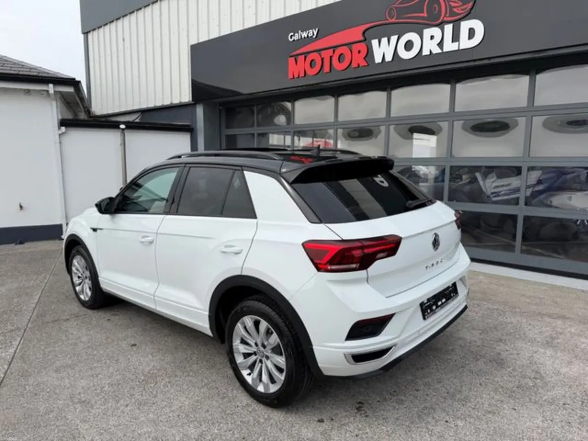 Volkswagen T-Roc R LINE 1.0 TSI M6F 115HP 5DR - Image 2