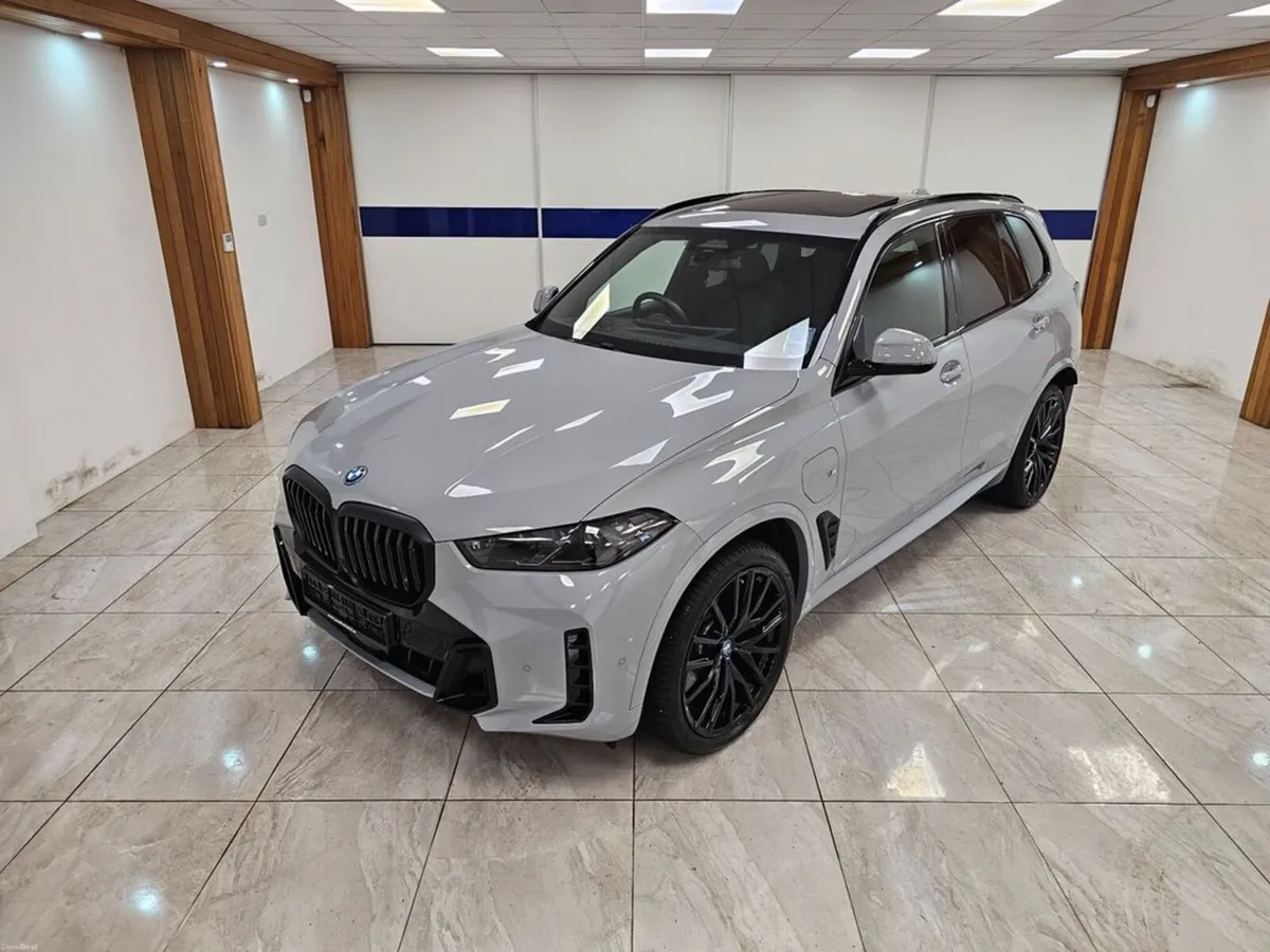 BMW X5 PAN ROOF ! - Image 3