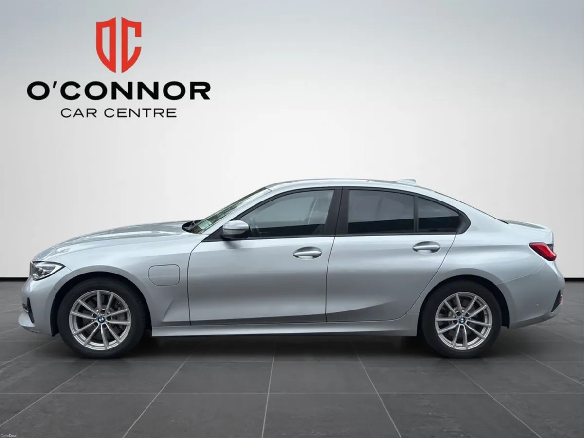 BMW 3-Series 330 G20 E SE PRO 5DR Auto - Image 3