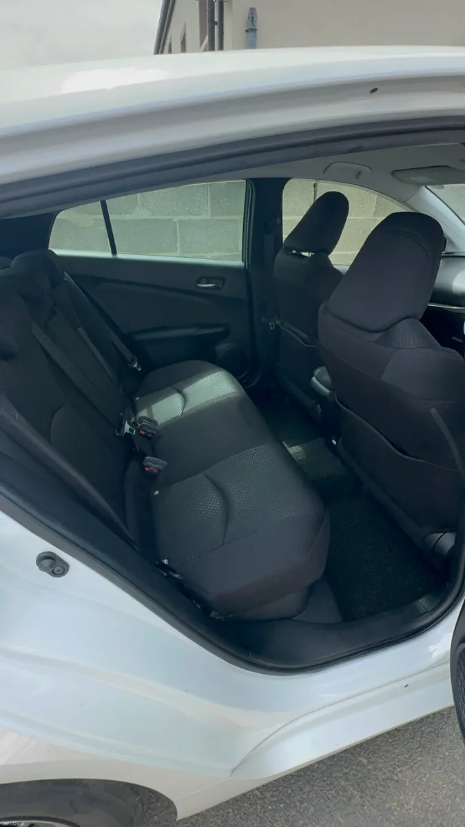 2021 Toyota Prius – 1.8 Hybrid - Image 4