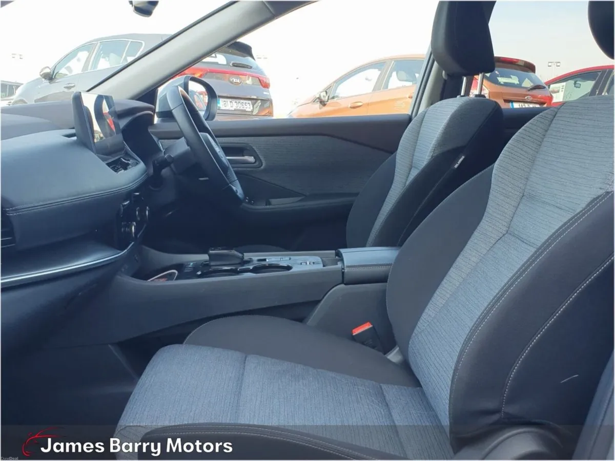 Nissan X-Trail ePOWER X-TRAIL SV PREMIUM 5 Seater - Image 4