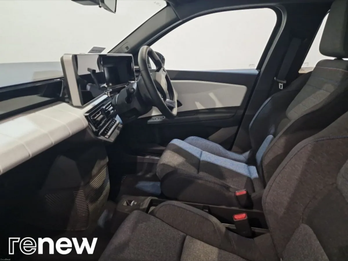 Renault 5 E-Tech Evolution 52kWh 150hp - Image 5