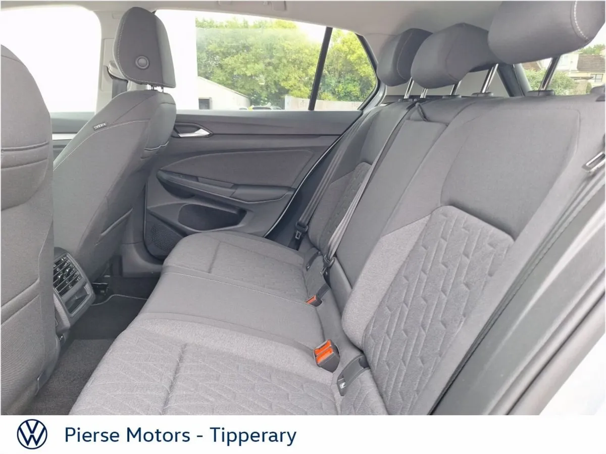 Volkswagen Golf EDITION 75 1.5 TSI 116HP - Image 6