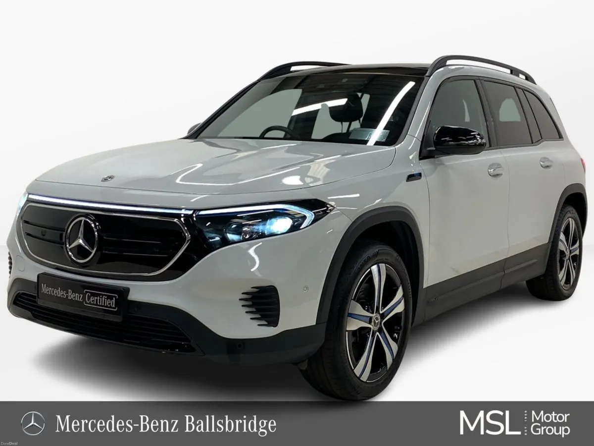 Mercedes-Benz EQB EQB 300 4Matic | Reversing Camer - Image 1
