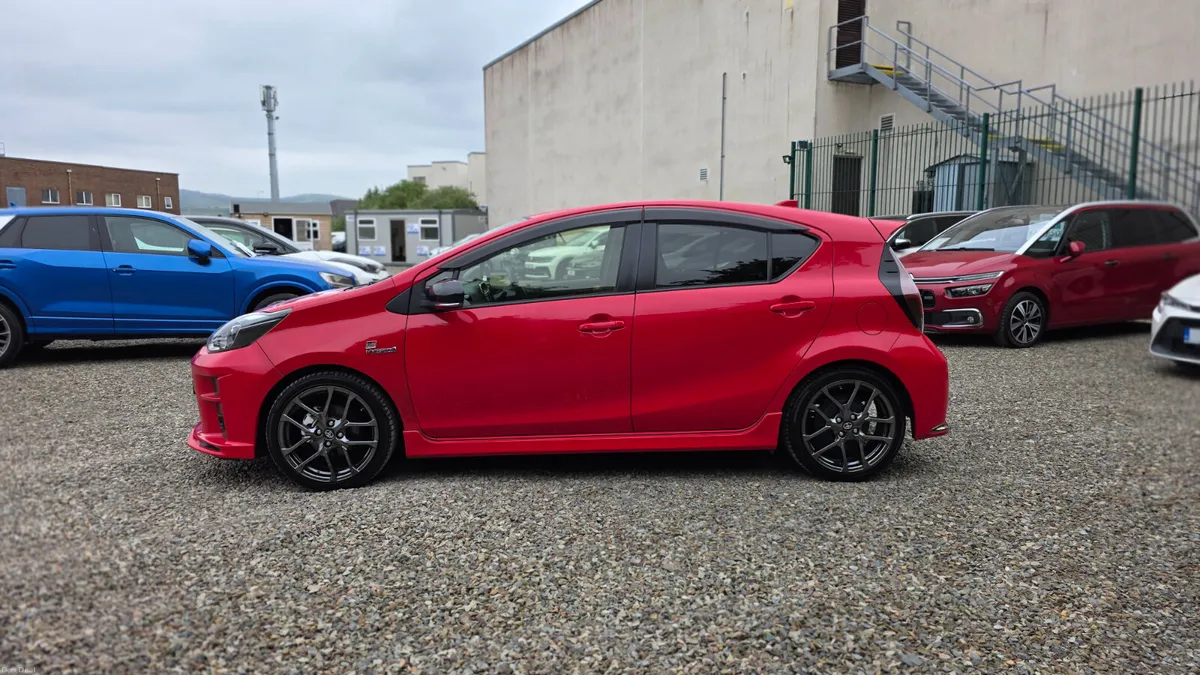2019 Toyota Aqua GR Sport - Image 4