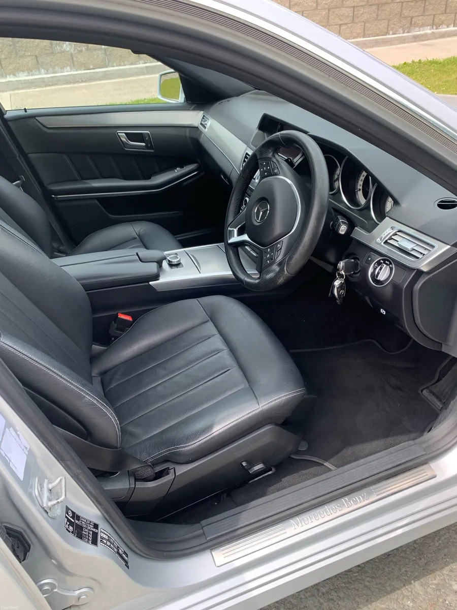 2016 Mercedes E220 auto, Nctd 6/27, tax 7/26 - Image 5