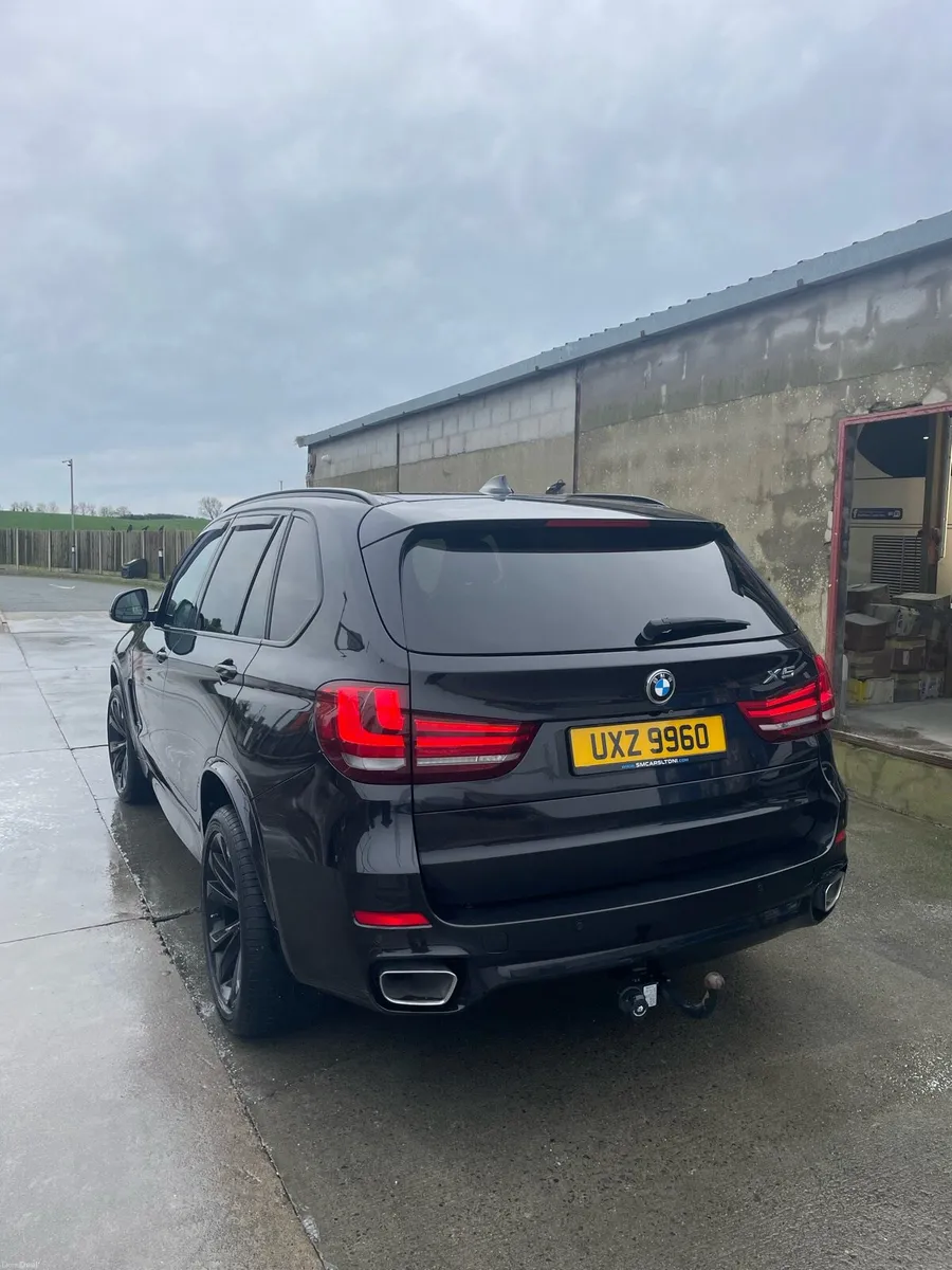 BMW X5 - Image 2