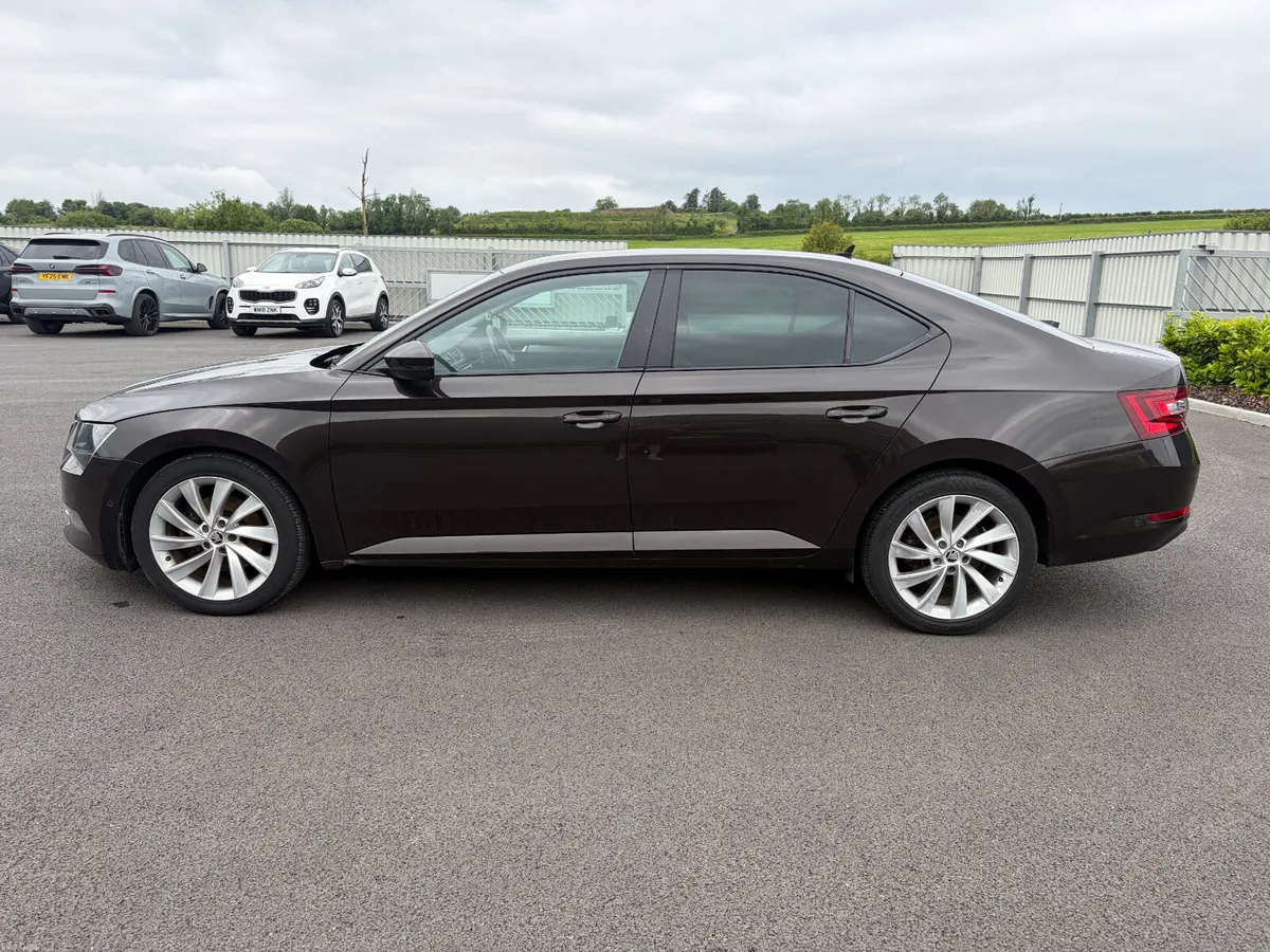 2016 (162) Skoda Superb SE L Executive 2.0 TDI Aut - Image 6