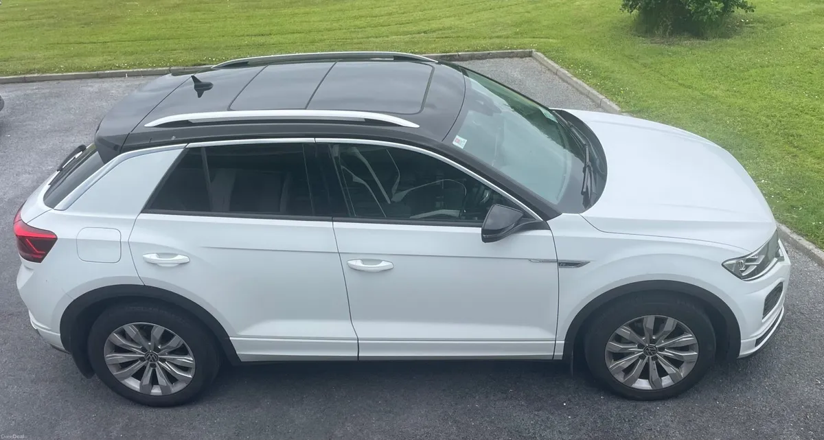 Volkswagen T-Roc ( R- Line) 2021 - Image 1