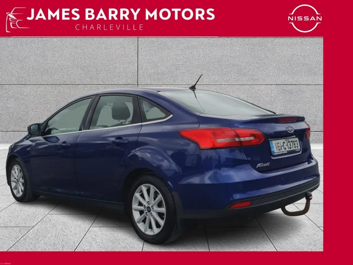 Ford Focus 1.5 TDCi 120PS Titanium // One owner fr - Image 3