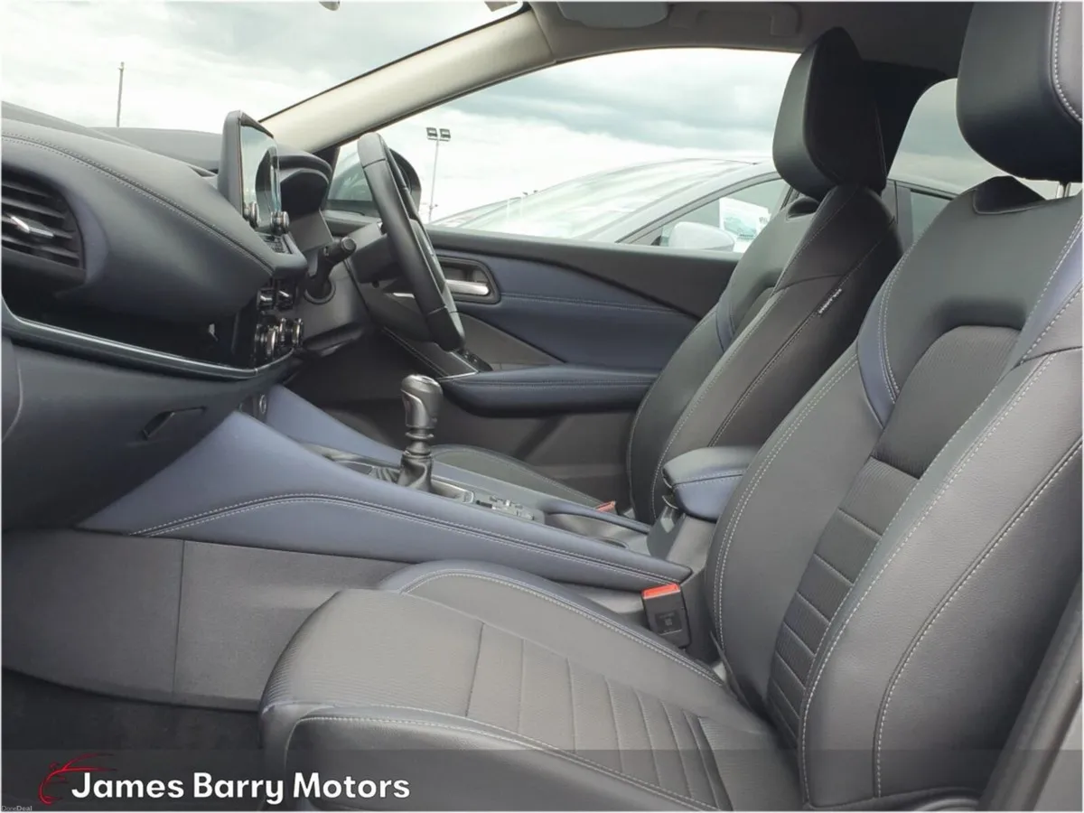 Nissan Qashqai 1.3 PET MILD HYBRID SV PREMIUM - Image 4