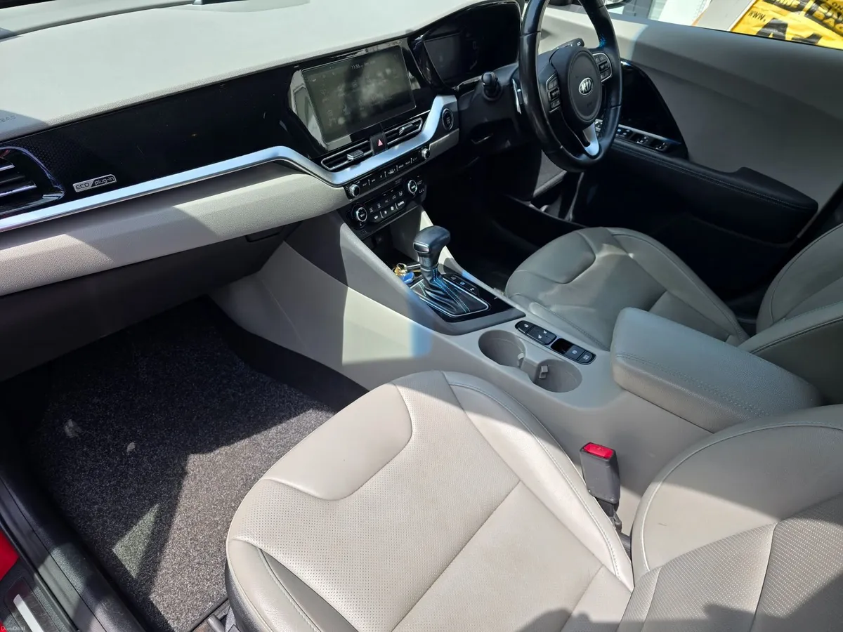 2020 Kia Niro 1.6 PHEV Top-Spec - Image 2