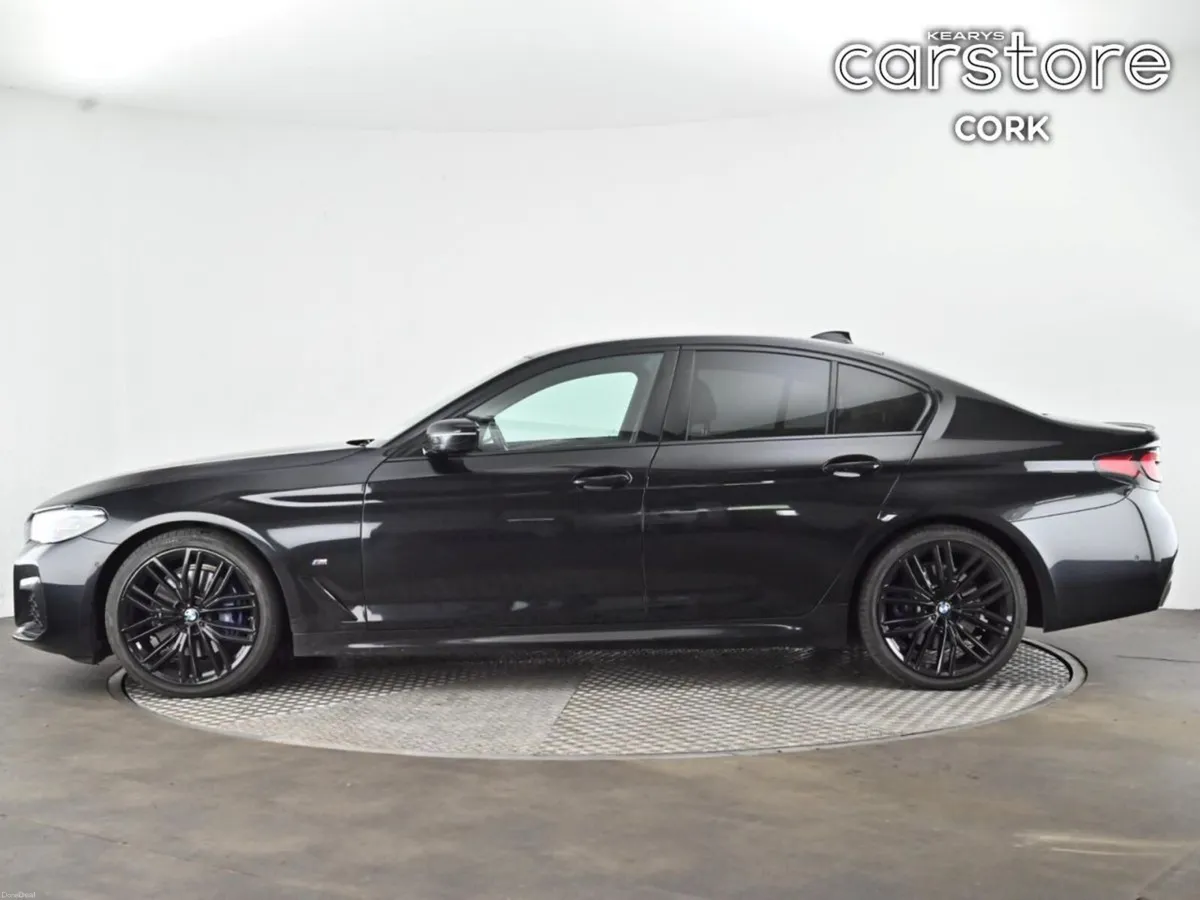 BMW 5-Series 520d M Sport Pro - Image 6