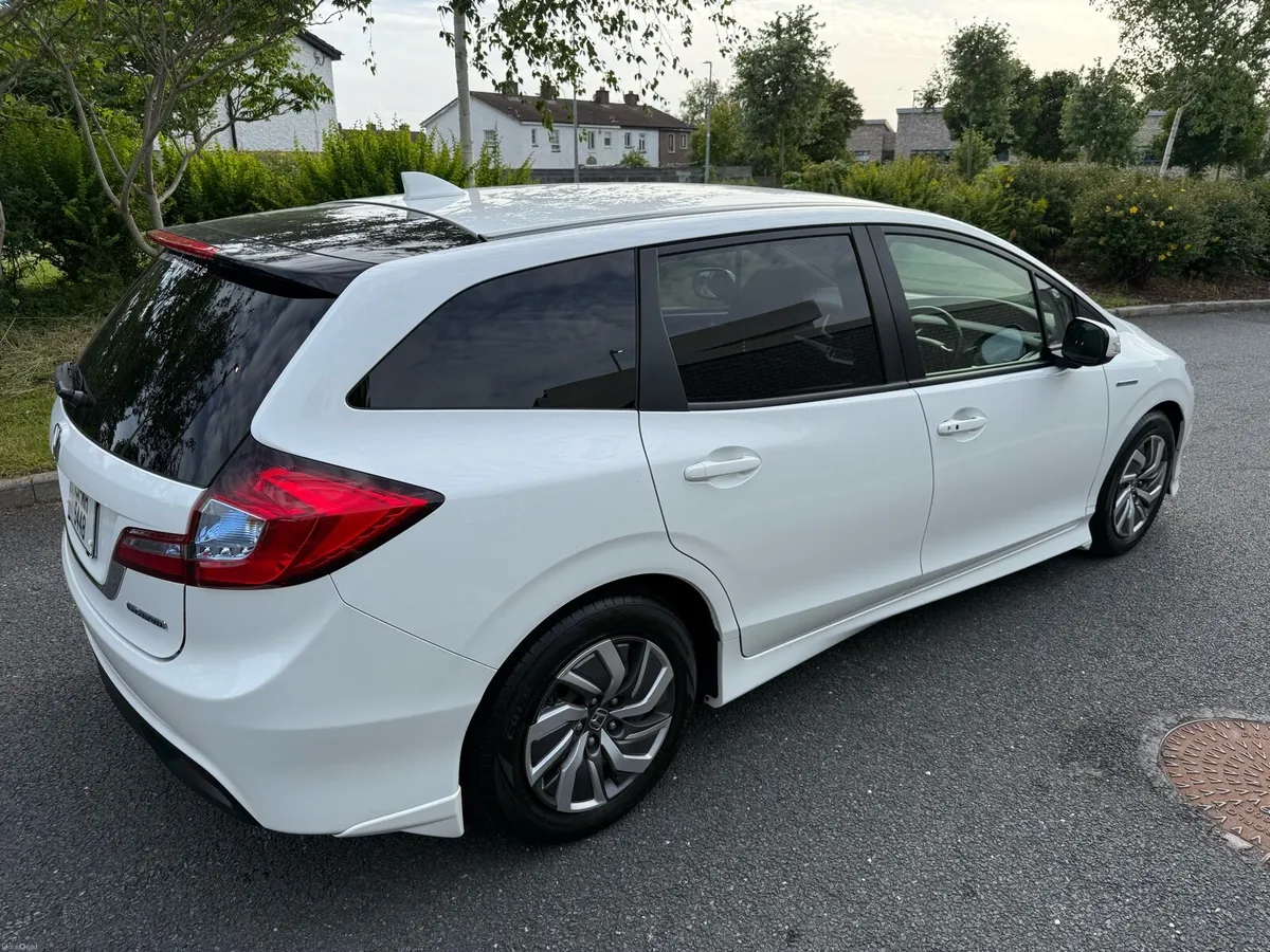 Car - Image 1