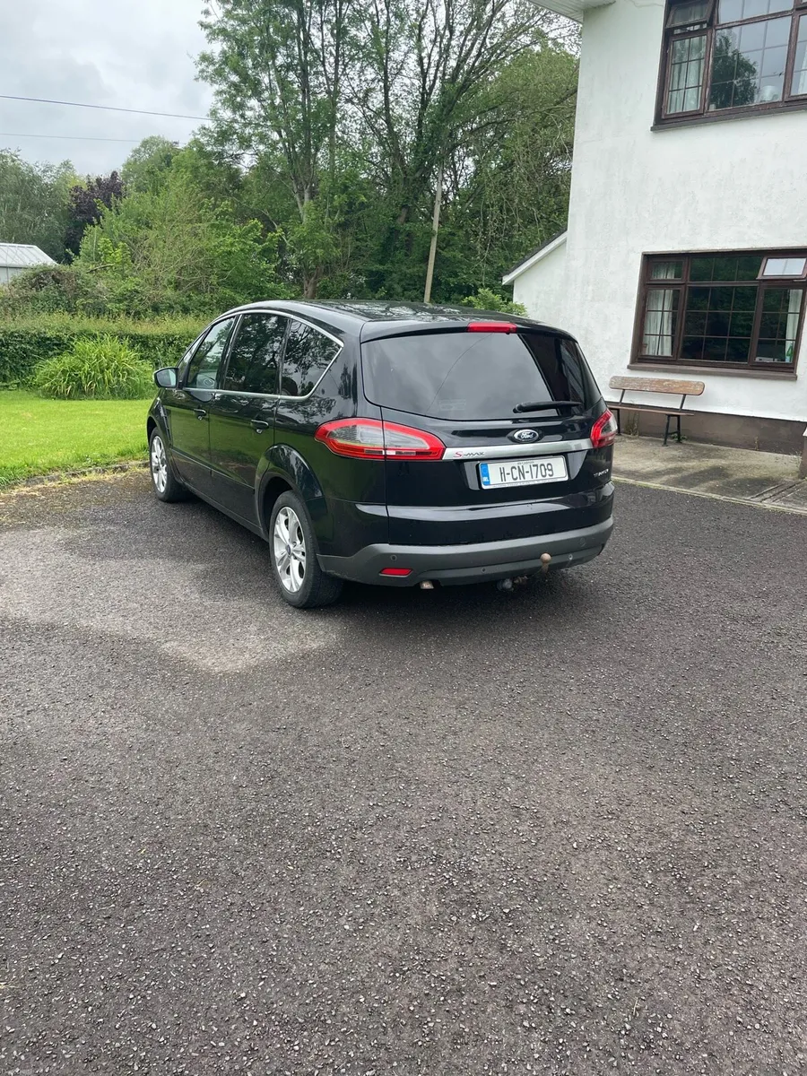 Car - Image 3