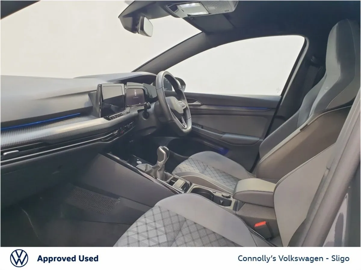 Volkswagen Golf RLINE 1.5 TSI 130BHP - Image 4