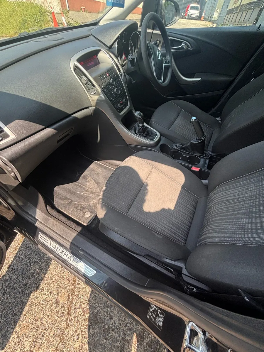 Vauxhall Astra - Image 4