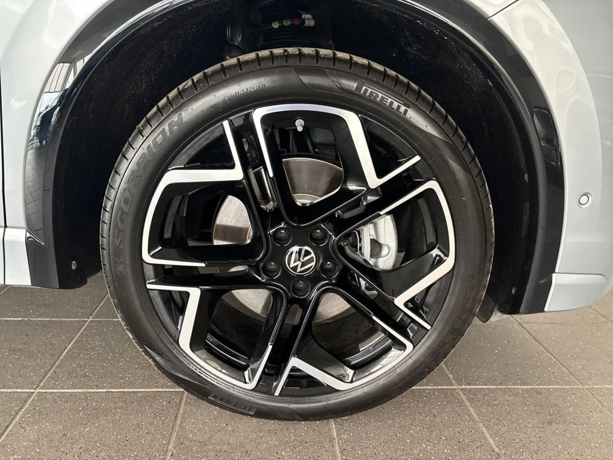 Volkswagen Tiguan R-LINE 75 2.0TDI DSG 150HP  *COM - Image 5