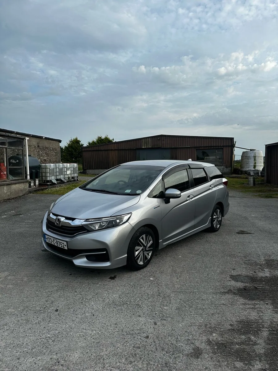 2017 Honda Shuttle - Image 2