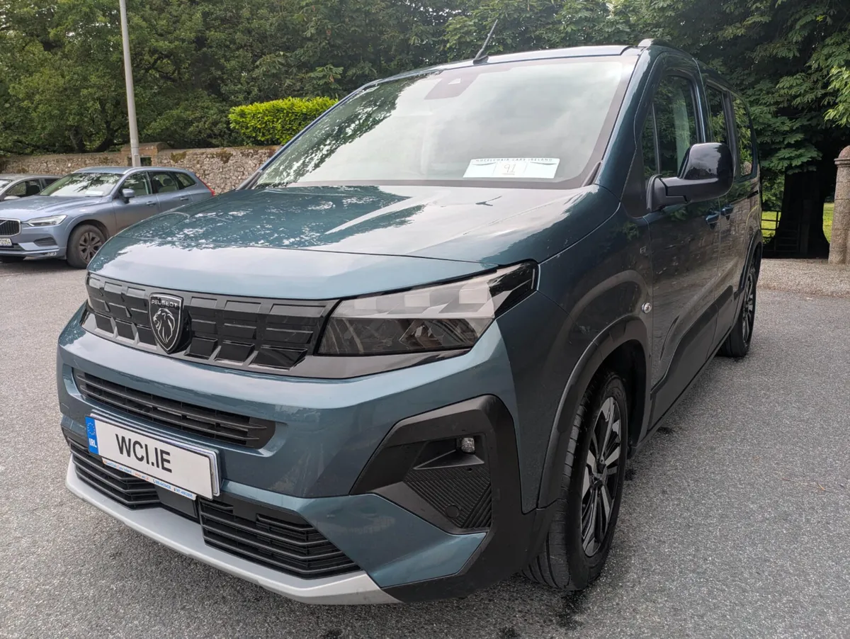 Wheelchair Accessible - 2024 Peugeot Rifter GT - Image 4