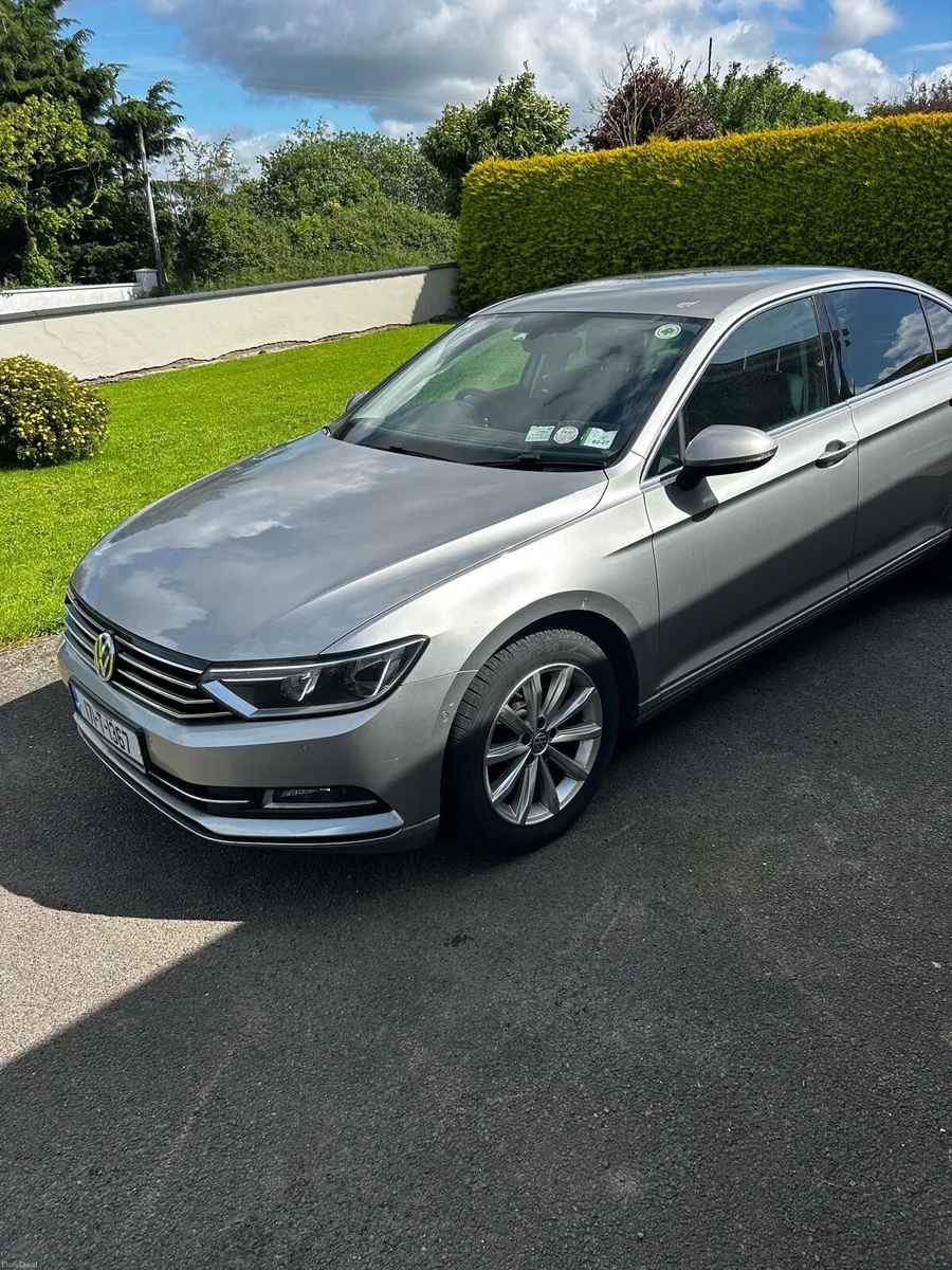 Volkswagen Passat - Image 3