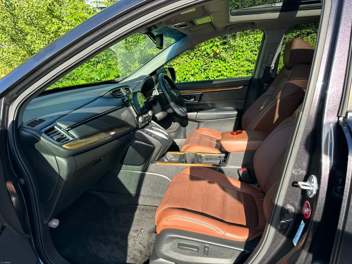 Honda CR-V Best spec!!! - Image 6