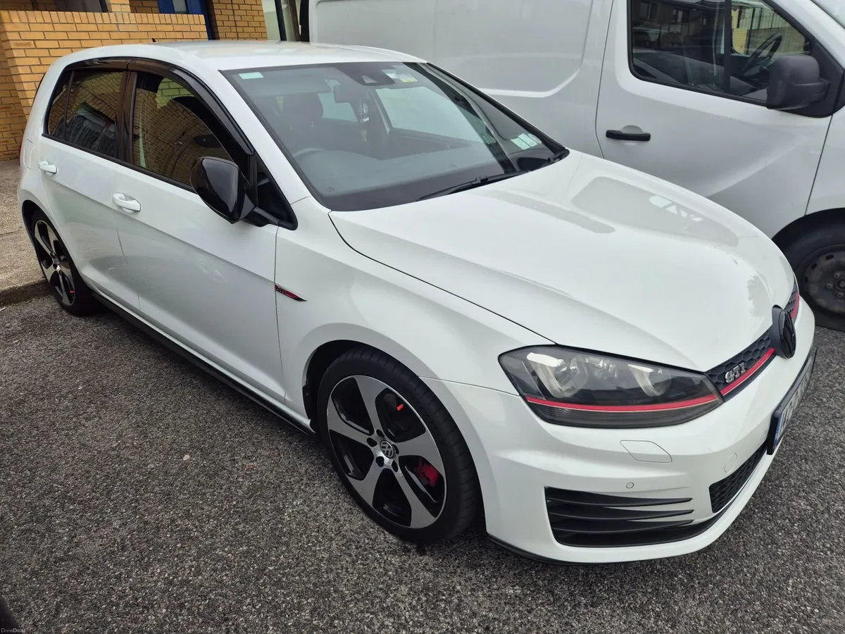 Volkswagen Golf GTI  2014 DSG 142 - Image 1