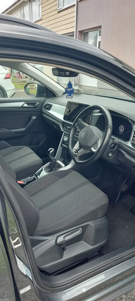 Volkswagen T-Roc 2023 - Image 4