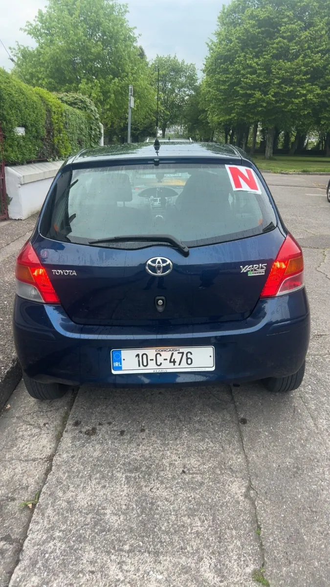 Toyota  yaris - Image 3