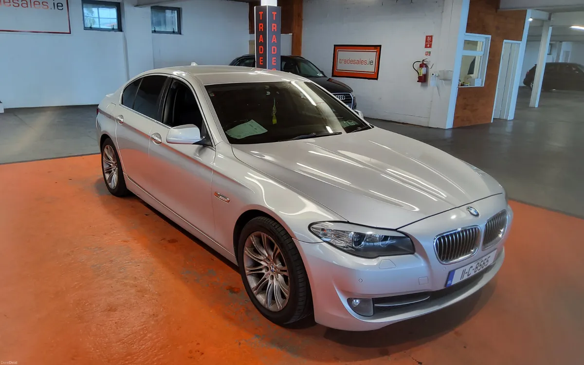 BMW 5-Series 2011 - Image 1