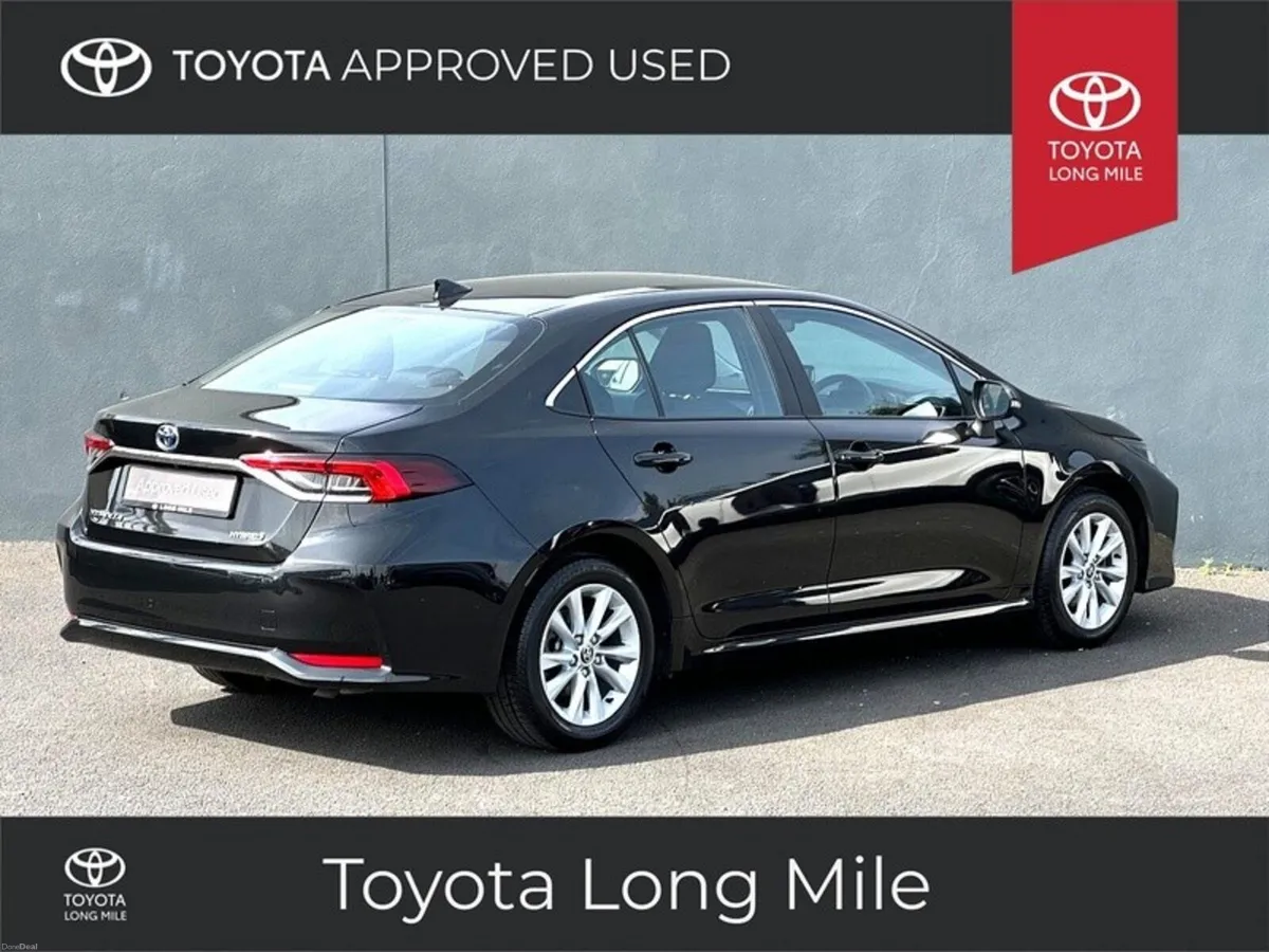 Toyota Corolla 1.8 Hybrid Luna 4dr - Image 3